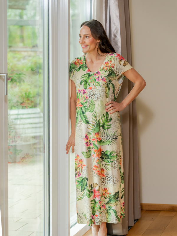 langes Strandkleid / Hauskleid in Viskose dschungle life 15337